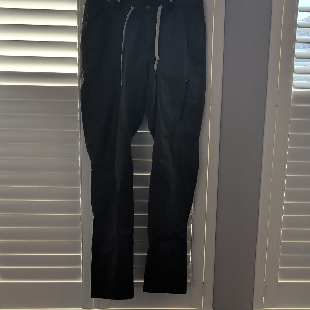 Vuori MENS Ripstop Pants in Olive/Brown